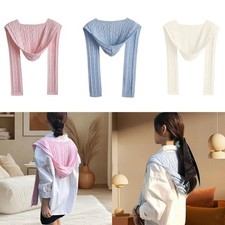 Sciarpa con cappuccio lavorata